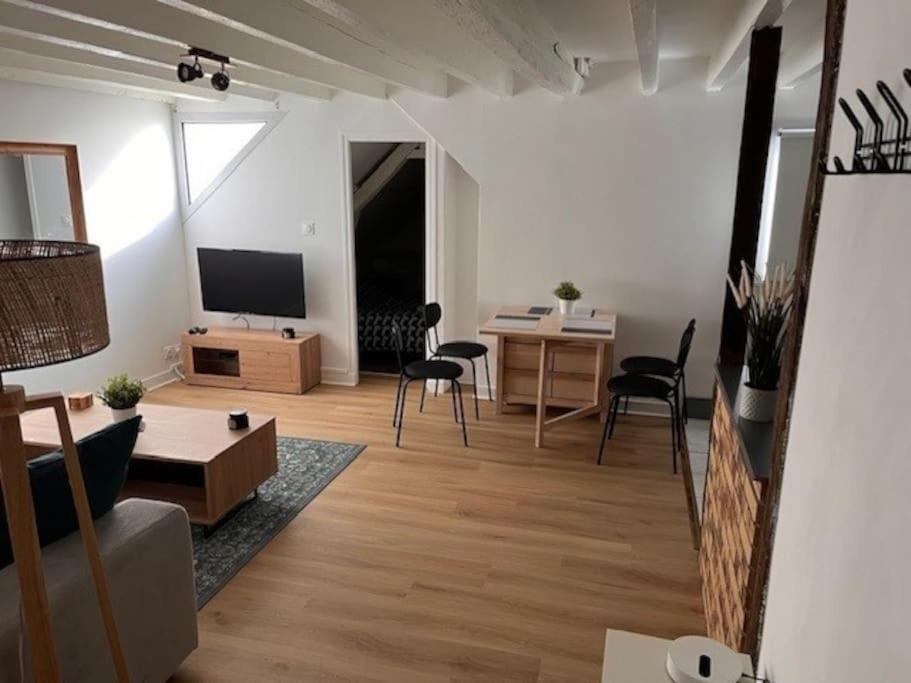 Appartement Calme Entre Ville Et Circuit Le Mans Extérieur photo